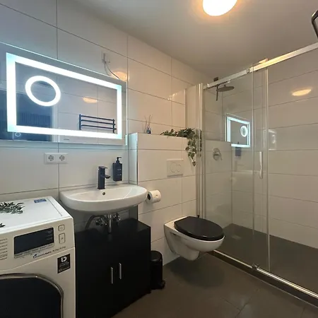 Luxx - Naehe Universitaet-kliniken-parken-kueche-wlan Апартаменты