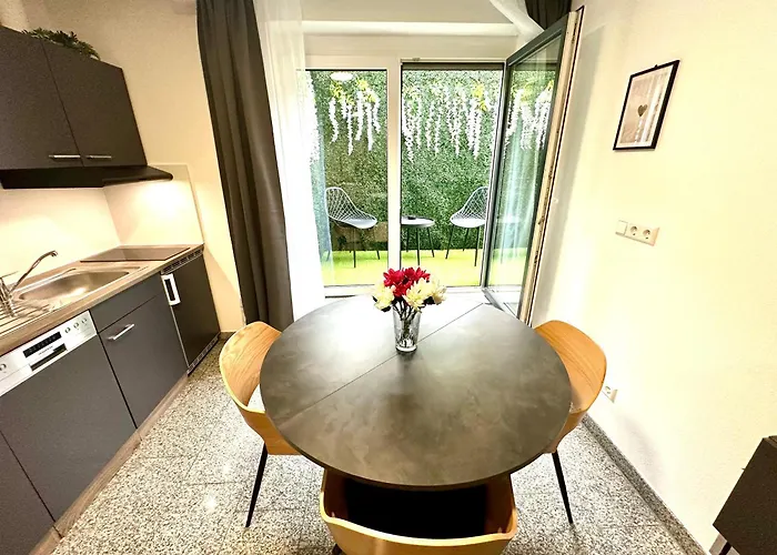 Daire Luxx - Naehe Universitaet-kliniken-parken-kueche-wlan Ulm