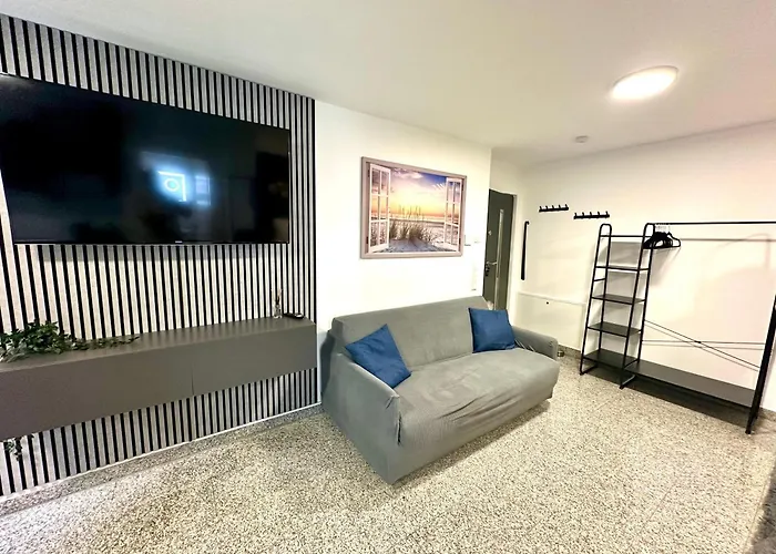 Luxx - Naehe Universitaet-kliniken-parken-kueche-wlan * Ulm