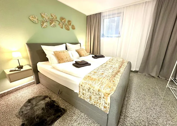 Luxx - Naehe Universitaet-kliniken-parken-kueche-wlan * Ulm